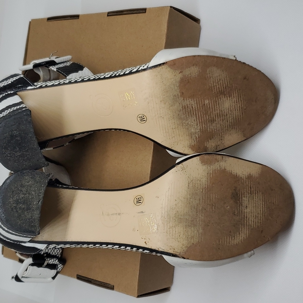 4 for $20 Chinese Laundry ankle strap heeled sandal women's 9M - Picture 7 of 11
